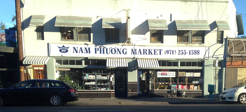 Nam Phuong Market 3
