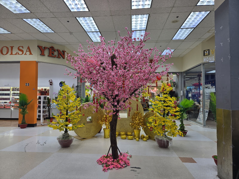 Emmert Cali Saigon Mall 5