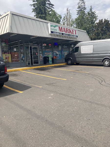 Glisan Market Moa Chain