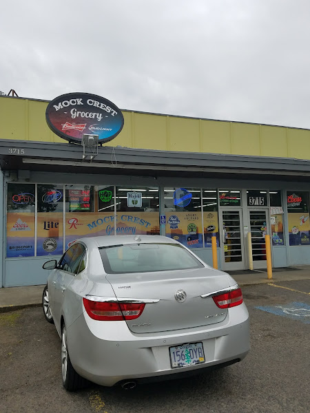 Mock Crest Grocery 3