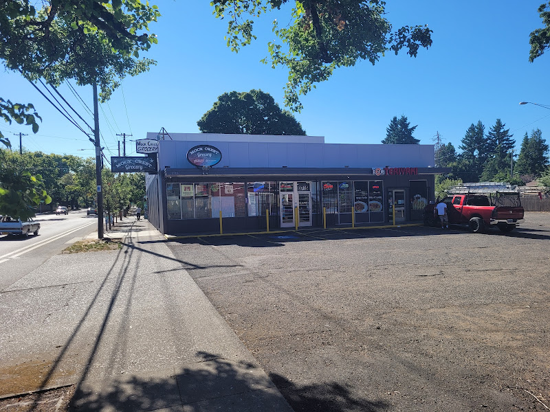 Mock Crest Grocery 4