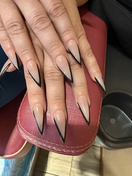 YAME Nails & Spa 4