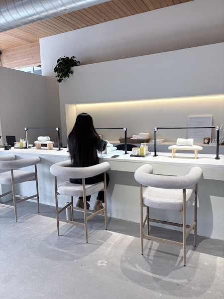 STUDIO VÉLA Nail Salon