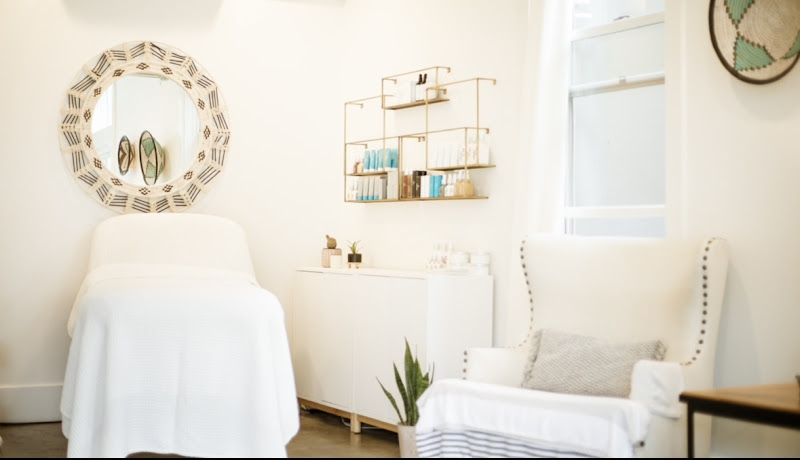 Visit Nail Studio 5