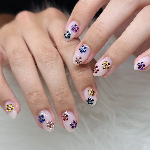 Happy Spa Nails 5