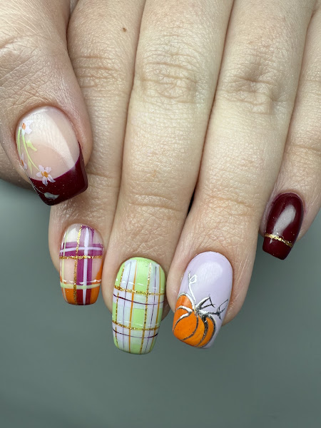 SparkleViking Nails 4