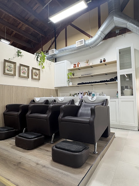 NBeauty Bar Hair Salon 5