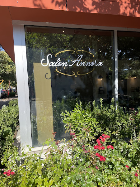 Salon Annora 5