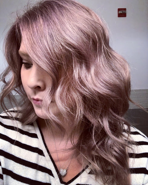 K A Salon 5
