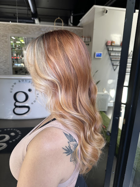 Glow Boutique Salon 4