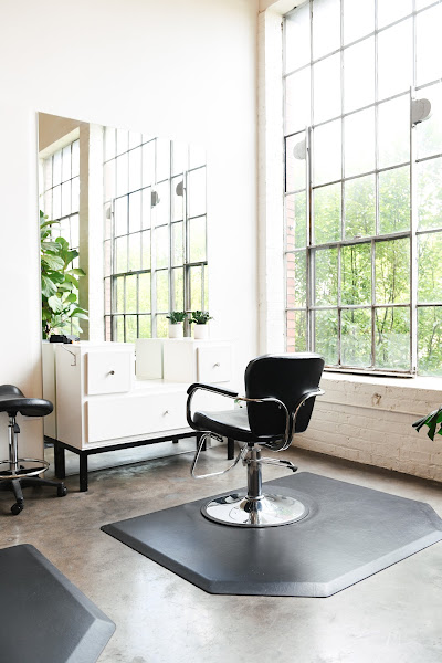 WINDOWWALL Salon