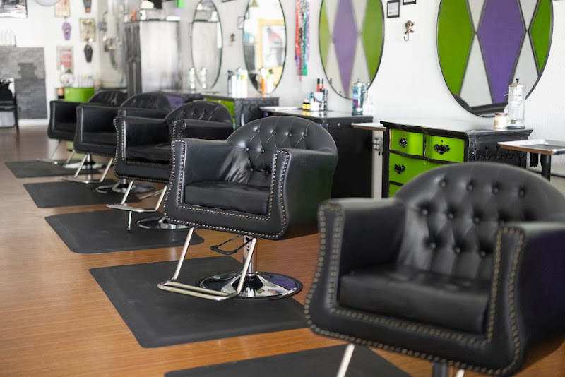 Dye Dye My Darling Salon 4
