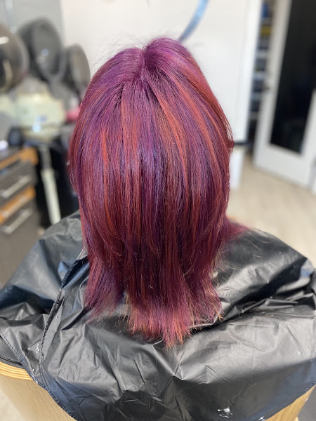 Helen Hair Salon 3