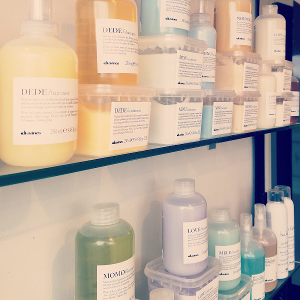 Cream Salon 3