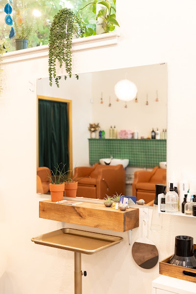 The Hideout Hair Studio 5