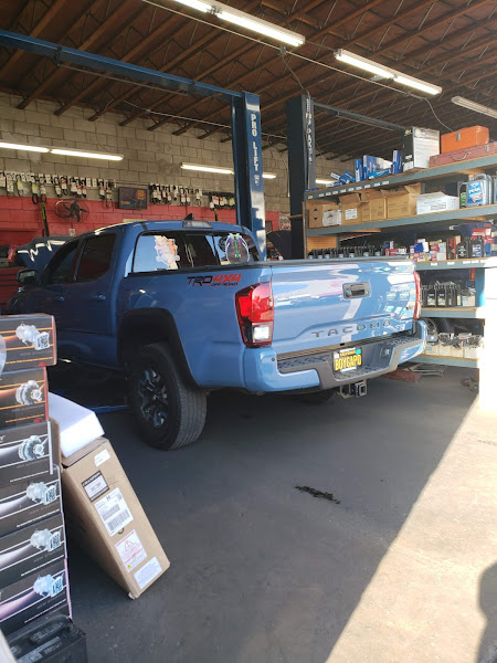 Lou's Auto Repair & Parts 2