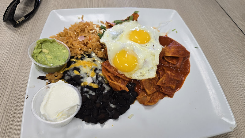 La Mesa Bistro & Bakery 4