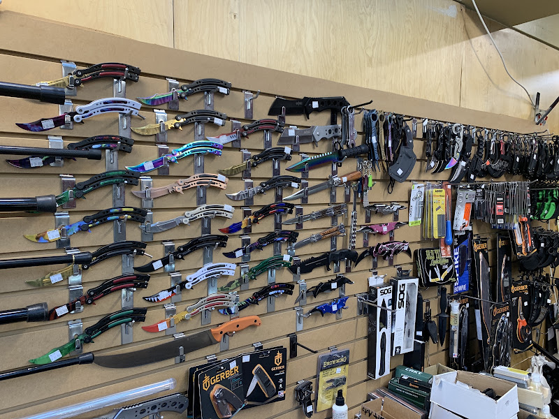Highlander Knives Swords ETC 5
