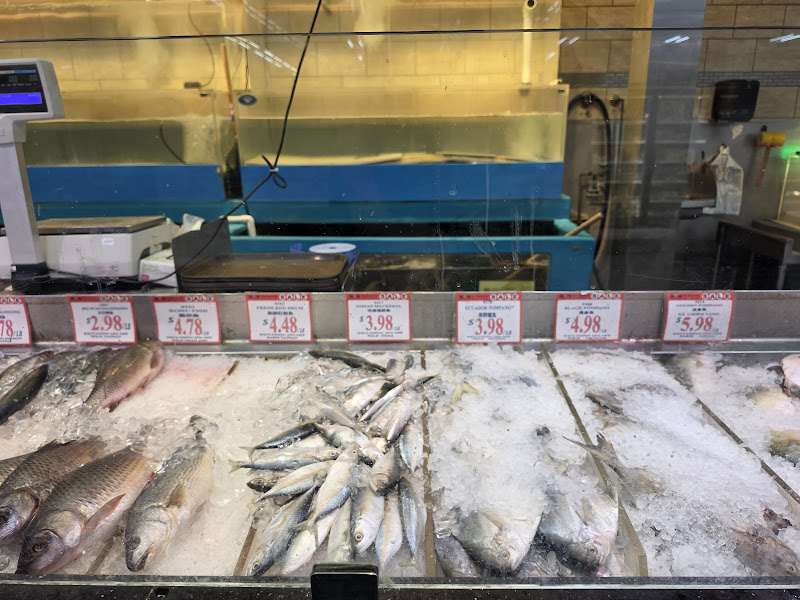 Mekong Supermarket 3