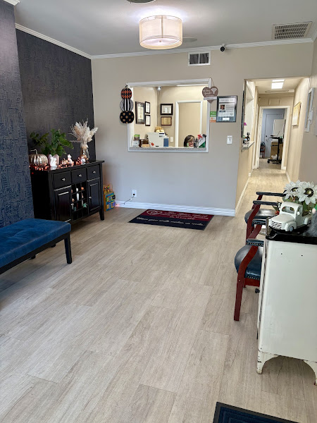 Love Your Smile Dentistry - Vi Lau, DDS 2