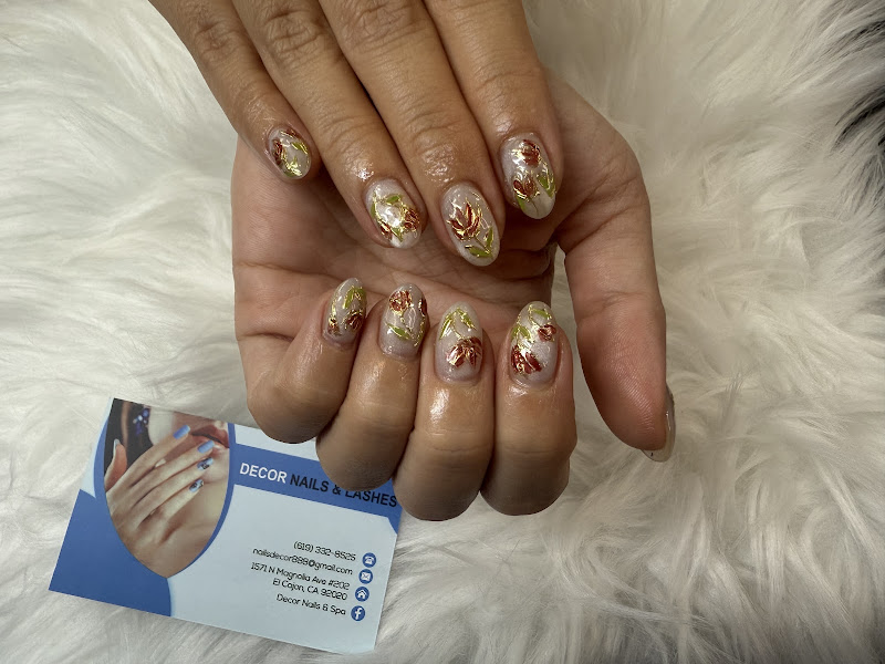Decor Nails & Lashes Salon 3
