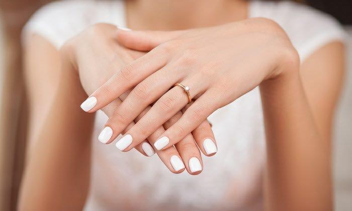 Eva Nails 1