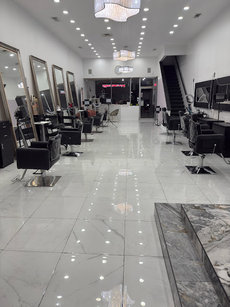 Salon Lounge 1