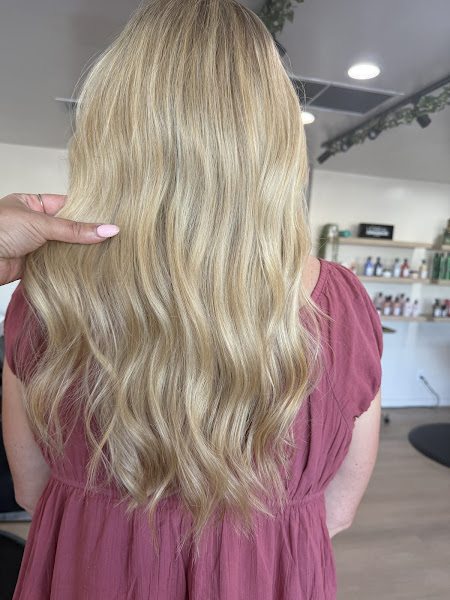 Lamya's Hair Salon