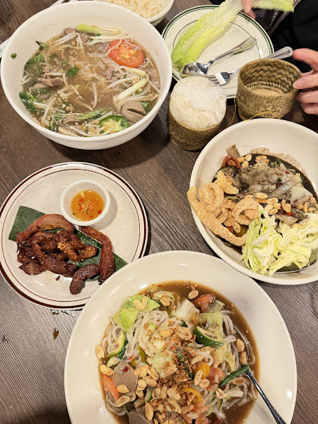Pha Khao Lao Cuisine 3