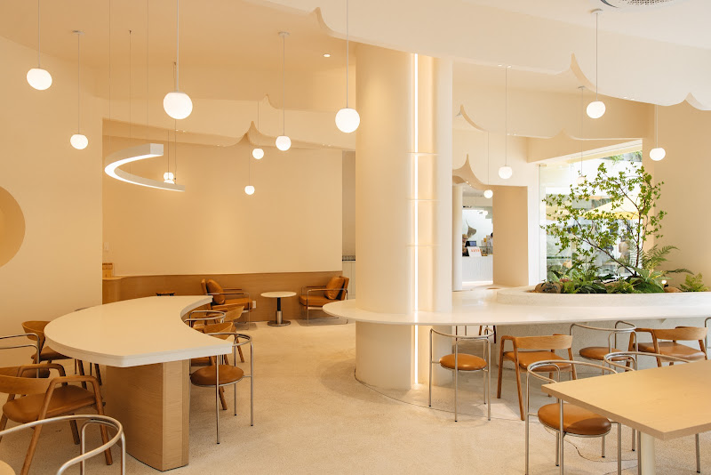 Là Lá Bakeshop & Coffee 1