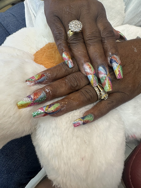 Super T* Nails & Spa 1