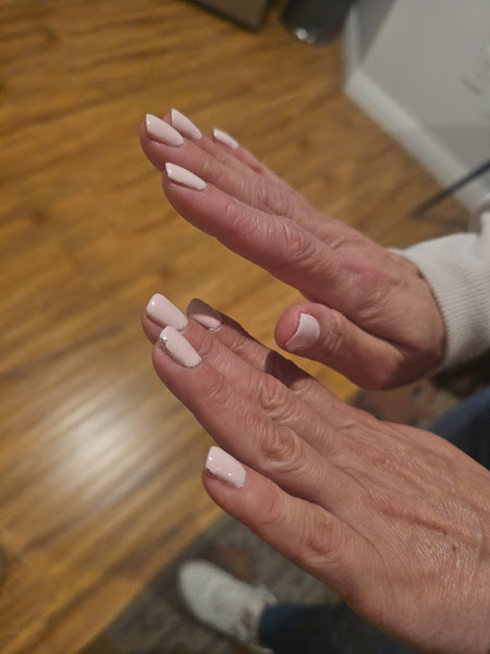 T Nail Design 2