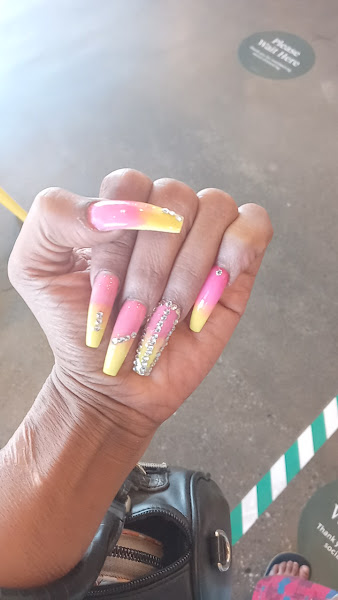 stylish nail and spa 4