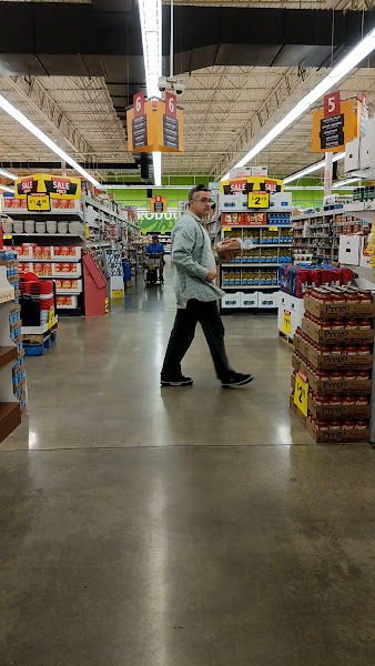 Food 4 Less 2