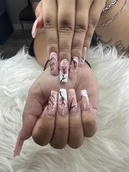 Luxi Nails 3