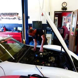 Volker's Auto Repair 5