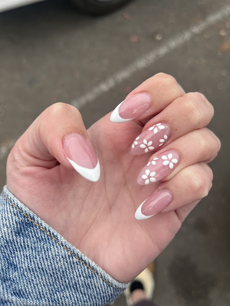 Elegant's Nails. 1