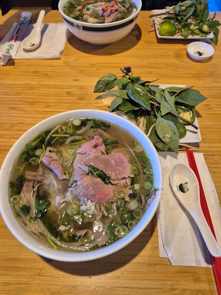 Phở Ca Dao & Grill 3