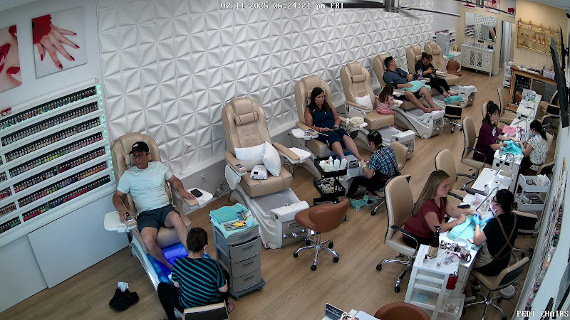 Studio Mani Nails & Spa 3