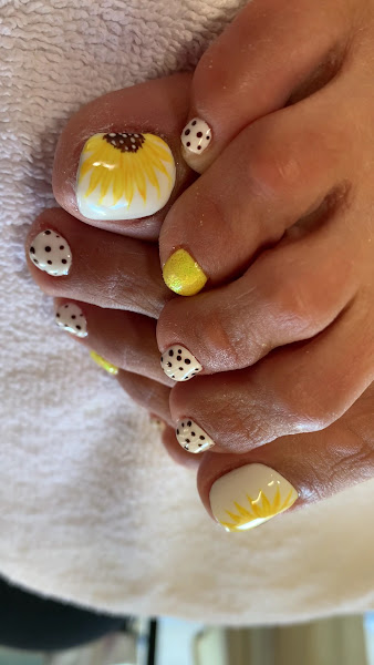 LT'S Nails 2