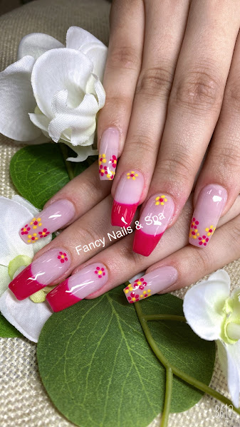 Fancy Nails & Spa 4