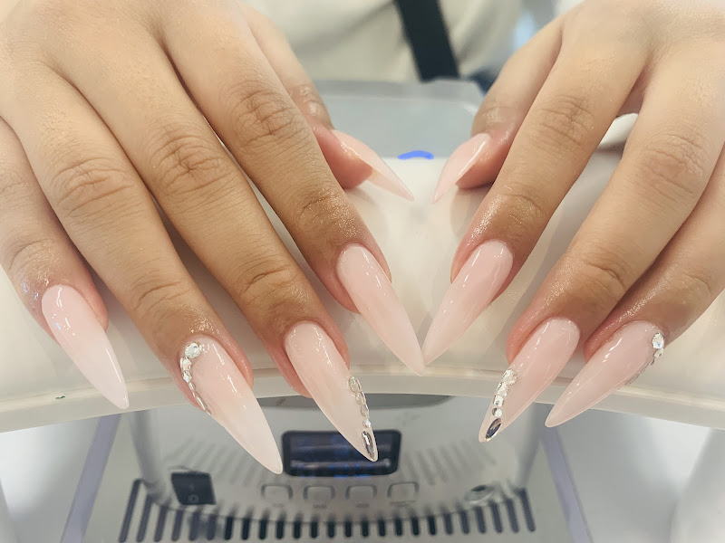 FC Nails & Lashes Spa 2