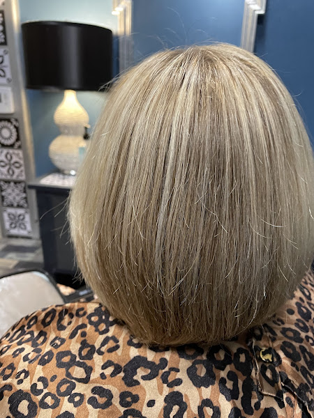 Phenix Salon Suites Poway