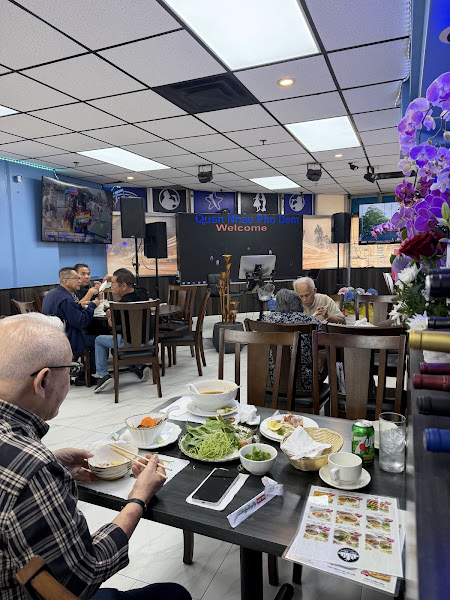 Pho Dem Restaurant