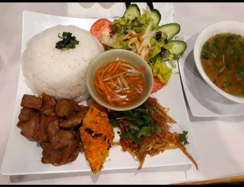 Nhan Duc Hanh Vegetarian Restaurant 3