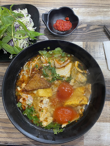 Nhan Duc Hanh Vegetarian Restaurant 4
