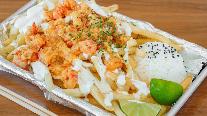 Y Tea Cafe: Boba, Fries, Crawfish 5