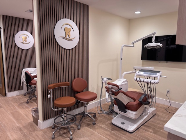 Western Dental Center: Truong Hoa Van DDS 4