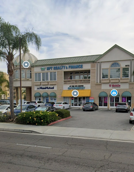THE EYE DOCTOR OPTOMETRY 4