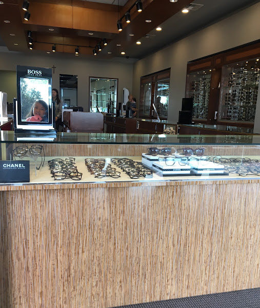 20/20 Vision Optometric Center 4